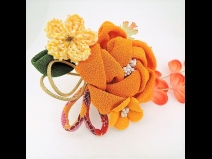 ふっくらちりめん花飾りコ－ム2点セット　オレンジ