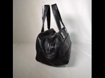 シャネルキャビアスキンハンドバッグ　(USED)