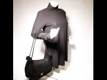 シャネル　ムートンバック(黒)      (USED)