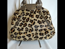 ム－タ　ハラコト－トバッグ　ヒョウ柄　（美品）