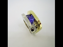 K18タンザナイトダイヤモンドリング