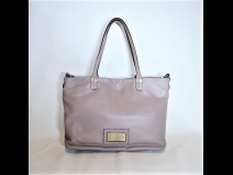 ヴァレンチノ ビーズ刺繍（ショルダ－付）ト－トバッグ（USED/新品同様）