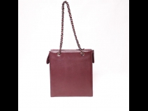 シャネル　チェーントートバック　　（USED)