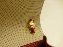 シャネル　レザーハンドバック　　（USED)