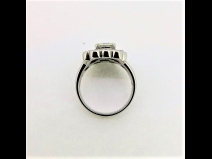 PTダイヤモンドリング（中石2.009ct　LVS2　脇石0.76ct）