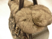 ルイヴィトン　モノグラムデニムチンチラバック　 (USED)