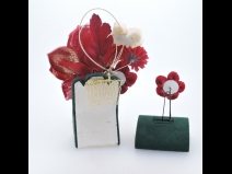 つまみ細工付フラワー　コーム＆Ｕピン２点セット(赤)