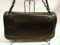 シャネル  パンチングバックショルダーバック　　（USED)