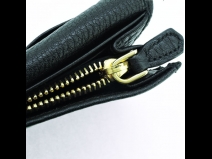 プラダ　長財布　　（USED)