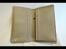 ボ－イシャネルラム財布（USED/新品同様）ベージュ