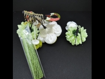 つまみ細工フラワ－コ－ム・ミニ2点セット　白／グリ－ン