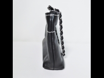 シャネルチェ－ンバッグ　　ブラックカ－フレザ－（USED)