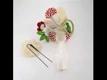 ちりめん梅つまみ細工フラワ－コ－ム2点セット 白