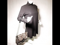 マークバイマークジェイコブス　ショルダーバッグ　レオパード   (USED)