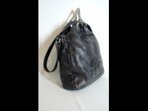 シャネルパンチングレザ－2ＷＡＹバッグ　（USED)