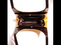 シャネル　チョコバーエナメルバック　（USED)