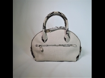 フェラガモパイソンハンドバッグ　（美品）