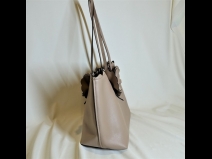 MIU　MIU　グレインカ－フカメオ53ト－トバッグ（新品同様）