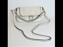 ANYA HINDMARCHラメパイソン2WYショルダ－バッグ（USED/新品同様）