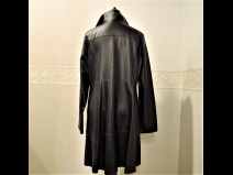 ラムレザ－1枚仕立てリバ－シブルコ－ト（フ－ドなし・ブラック）