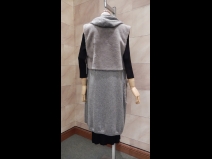 ム－トン・100％カシミアリバ－シブルロングベスト