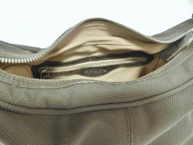 トッズ　ワンショルダーバック　　（USED)