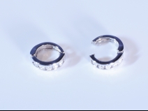 K18WG　ダイヤモンド　ピアリング