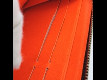 ルイヴィトン　モノグラム・グラフィティキャンバス長財布　　 (USED)