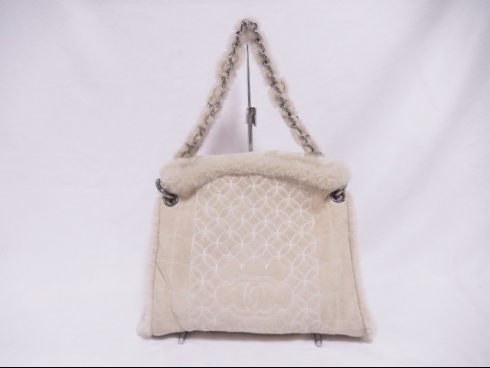 シャネル　チェーンショルダーバック    (USED)