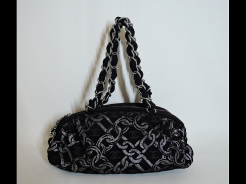 シャネル　コットンキャンバスハンドバッグ　(新品同様）