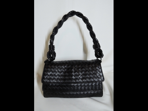 ボッテガイントレラムバッグ　（新品同様）