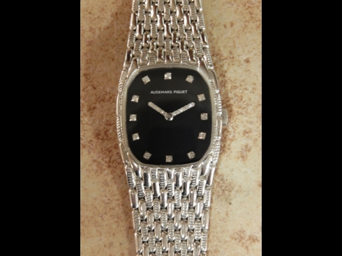 AUDEMARS  PIGUET  K18ﾎﾜｲﾄｺﾞｰﾙﾄﾞ・ﾀﾞｲﾔﾓﾝﾄﾞ時計　（USED)　