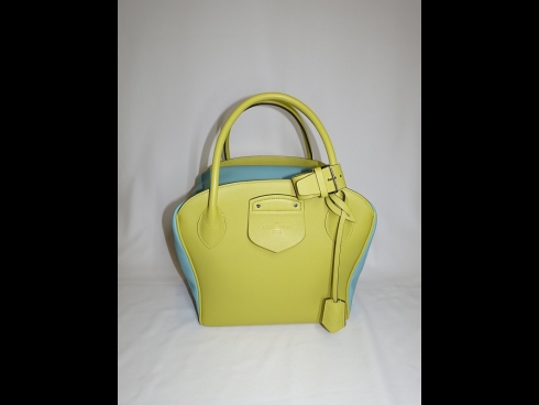 ルイヴィトン　スペシャルオ－ダ－ハンドバッグ（新品同様）