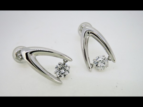 PTダイヤモンド（0.741ct）ピアス