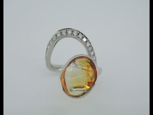 PT900オパ－ル（2.33ct）ダイヤ（0.31ct）リング