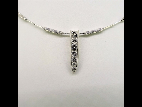 PTダイヤモンドペンダントネックレス(1.10ct)