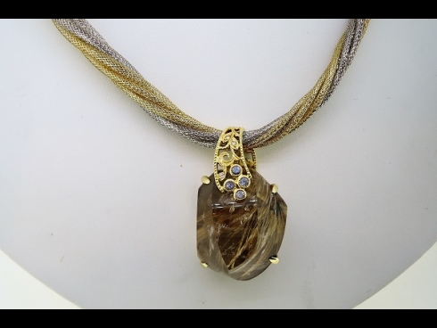 K18ルチルクオ－ツ（57.04ct）ダイヤモンド（0.02ct）ペンダントネックレス