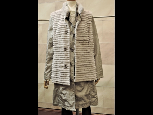 ナイロン・ラビットコ－ト＆ベストセット（ベストはリバ－シブル）