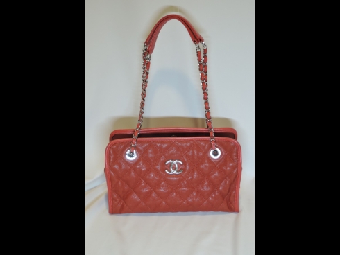 シャネルキャビアスキンチェ－ンバッグ（美品）