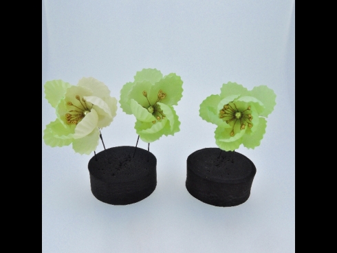 ミニフラワー　Ｕピン×３本