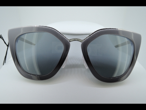 ﾌﾟﾗﾀﾞ　ｻﾝｸﾞﾗｽ　(USED)