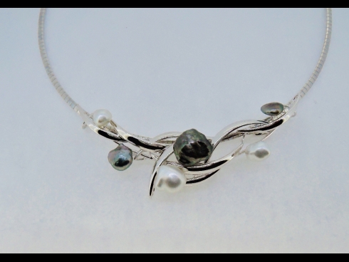 Siｌ南洋黒蝶真珠　ペンダント ブローチ ネックレス