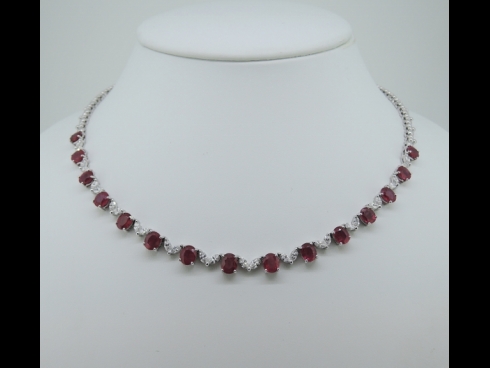 PT900ルビ－ダイヤモンドネックレス（R9.60ct、D1.78ct）