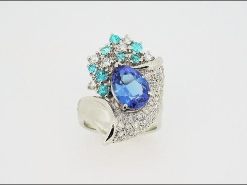 Ptタンザナイト・トルマリン・ダイヤモンドリング