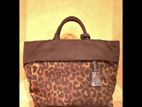 プラダ　トートバック     (USED)