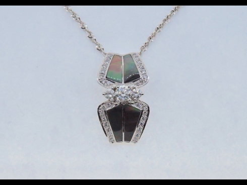 K18WG 蝶貝ダイヤモンド ペンダントネックレス