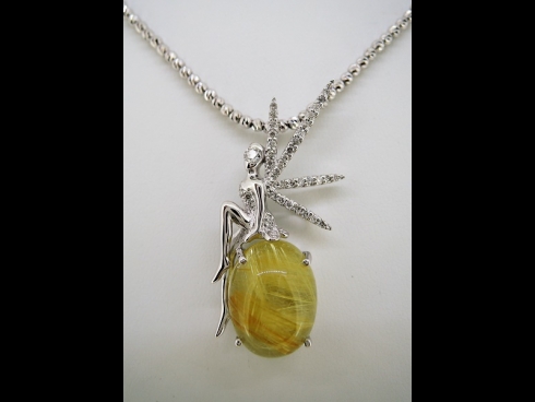 K18WGルチルクオ－ツ（9.8ct）ﾀﾞｲﾔ（031ct）ﾍﾟﾝﾀﾞﾝﾄネックレス