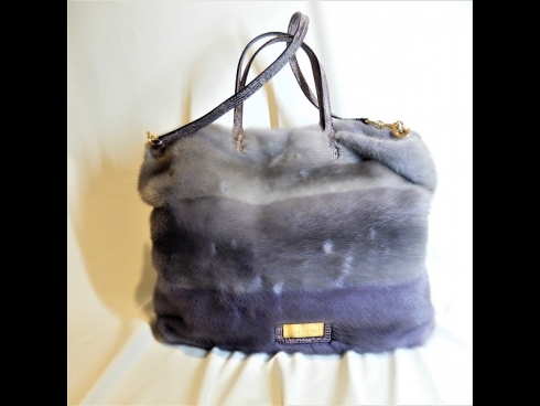 VALENTINO　ミンク2WAYショルダ－バッグ（新品同様）パ－プル＋グレイ