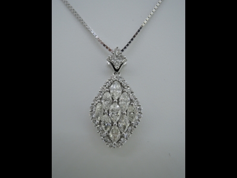 Pt ダイヤモンド(2.7ct)　ペンダントネックレス