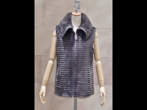 ミンク＆カシミア100％（背面）ベスト（65cm丈）